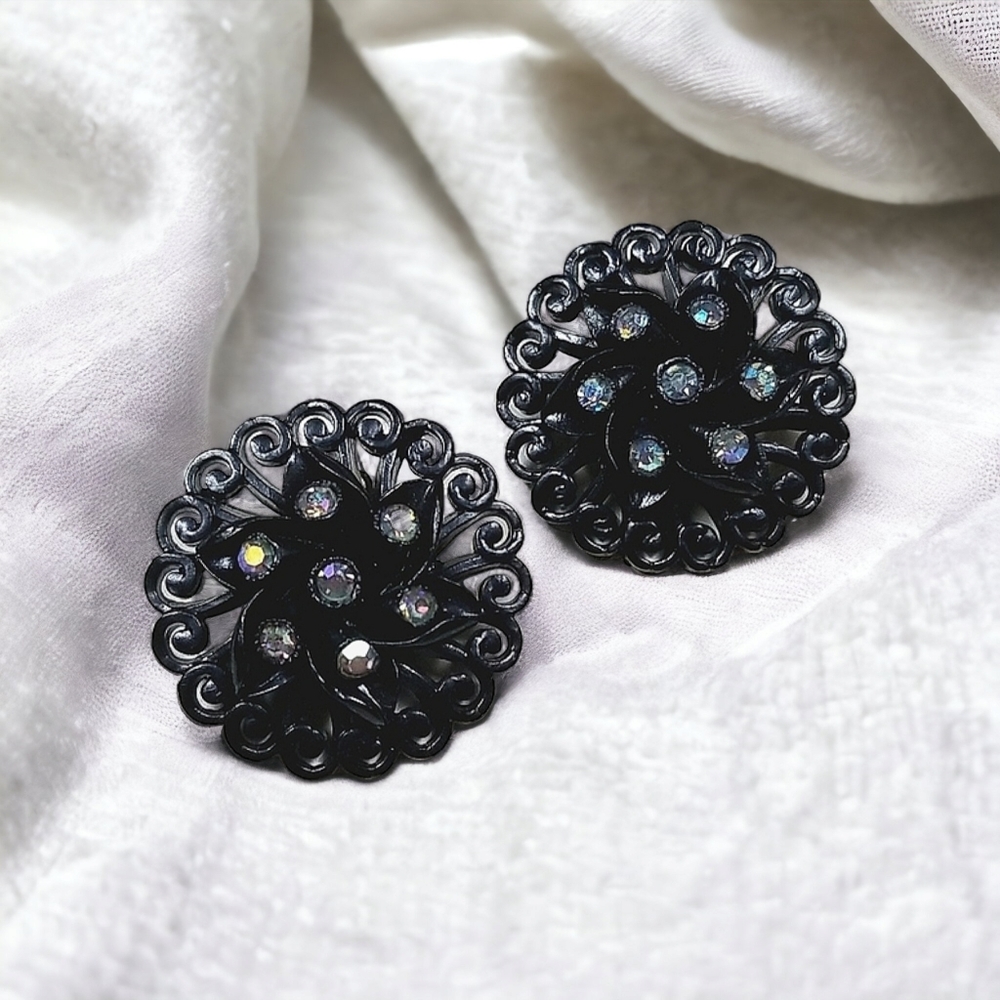 Vintage Mid Century Featherweights AB Crystal Floral Clip On Earrings